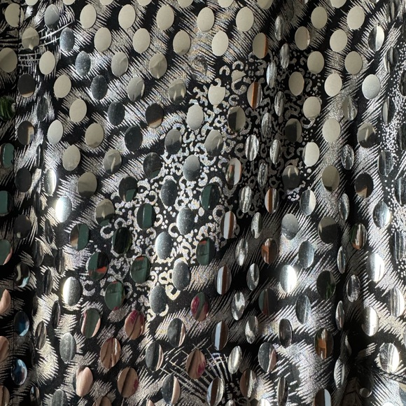 Vintage Metallic jacket silver and black tiger/cheetah back ground - Picture 4 of 6